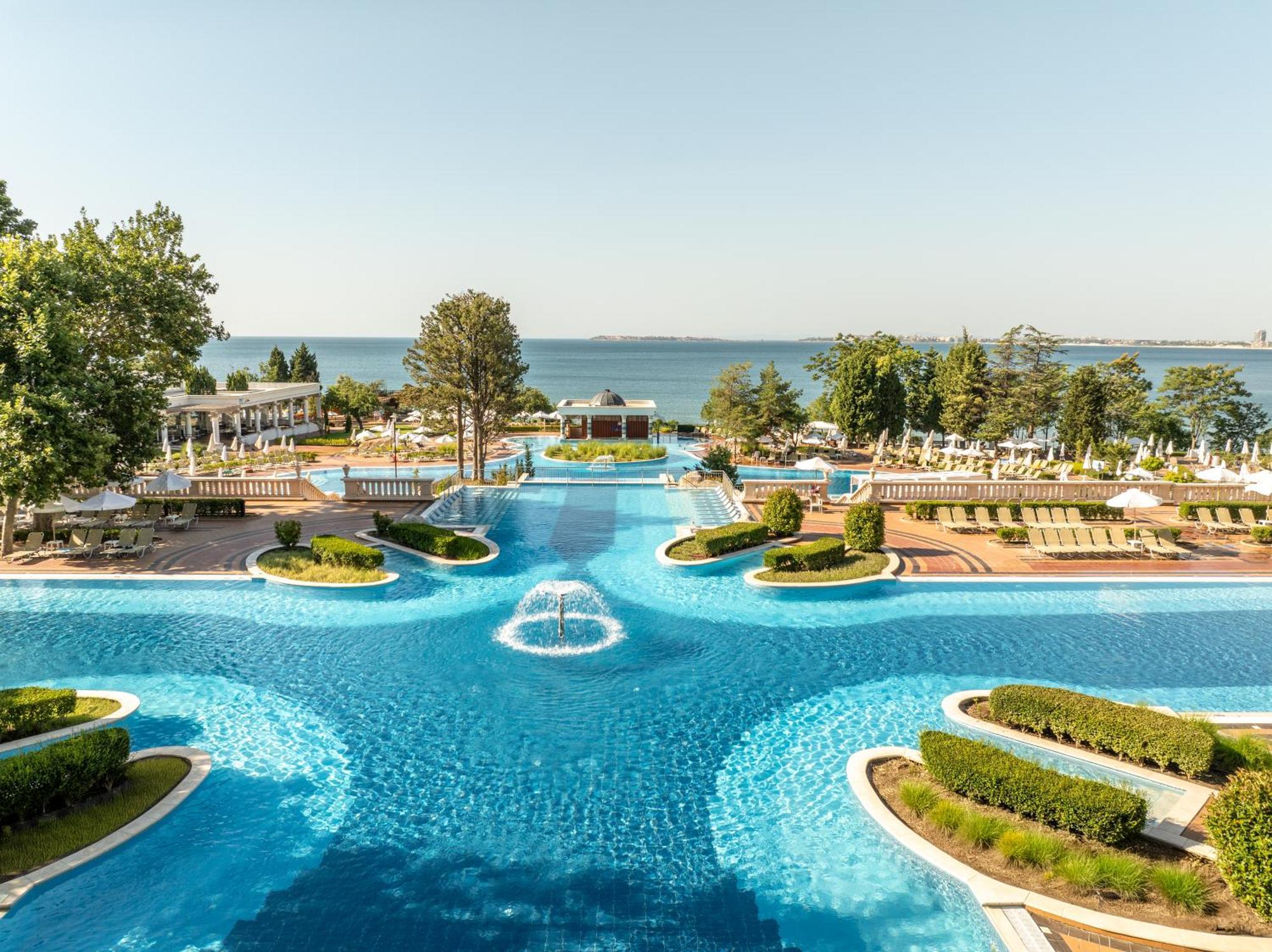 Dreams Sunny Beach Resort And Spa 외부 사진 The swimming pool at the hotel